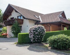 Casa/apartamento entero House On Swiss Border With Wifi, Playground Nearby , Private Terrace (Rickenbach, Alemania)