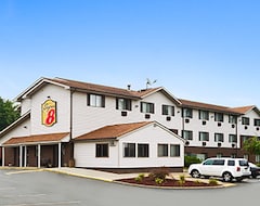 Hotel Super 8 by Wyndham New Castle (New Castle, USA)