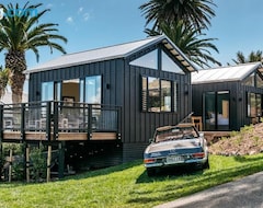 Toàn bộ căn nhà/căn hộ Art Lovers Retreat (Onetangi, New Zealand)