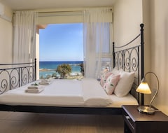Otel Eternity Suite (Protaras, Kıbrıs)