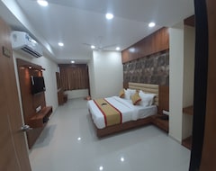 Khách sạn Hotel Rest & Ride (Anand, Ấn Độ)