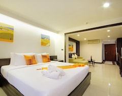 Khách sạn Bay Walk Residence Pattaya (Pattaya, Thái Lan)