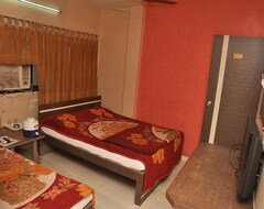 Hotel Jb (Surat, Indija)