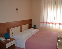 Khách sạn San Carlo Srl (Lamezia Terme, Ý)