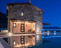 Entire House / Apartment The View Village - Villas Suites & Spa (Karpenisi, Greece)