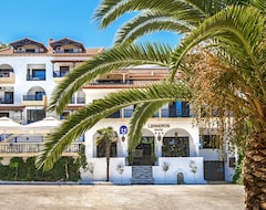 Leandros Hotel (Nea Roda, Yunanistan)