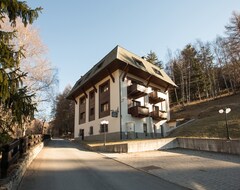 Khách sạn La Villa Feleit (Bormio, Ý)