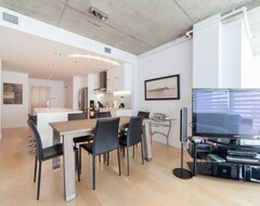 Entire House / Apartment Les Immeubles Charlevoix- Le 760311 (Québec-City, Canada)
