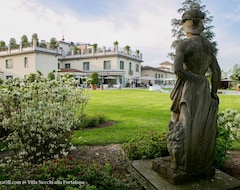 Hotelli Villa Necchi (Gambolò, Italia)