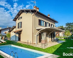 Toàn bộ căn nhà/căn hộ Villa Family Colico With Pool (Colico, Ý)