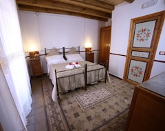Bed & Breakfast Villa Teresa (Santa Teresa di Riva, Ý)