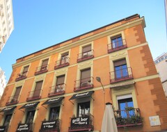 Hotel Flats Per Week (Madrid, Spain)