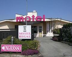 Otel Regal (Vermezzo, İtalya)