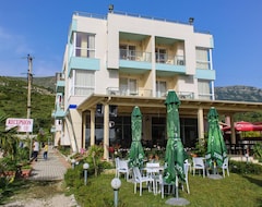 Hotel Royal (Orikum, Albania)