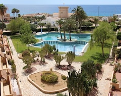 Casa/apartamento entero Moderno apartamento con gran piscina, junto al puerto, paseo marítimo y la playa (El Campello, España)