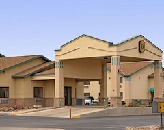 Hotel Super 8 by Wyndham Santa Rosa (Santa Rosa, USA)