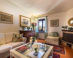 Hele huset/lejligheden Central Large Apartment Inside The Walls Of Lucca With Elevator And Wifi (Lucca, Italien)