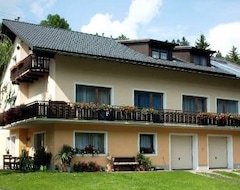 Khách sạn Rauterhof (Hermagor-Pressegger See, Áo)