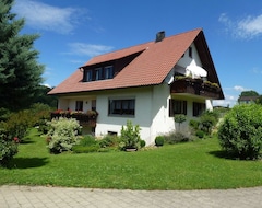 Entire House / Apartment Ferienwohnung Im Nebenhaus, 60 Qm, 2 Schlafzimmer, Max. 4 Personen (Lindau, Germany)