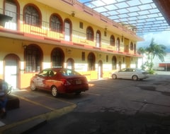 Hotel Maya (Ixtlan del Rio, Mexico)