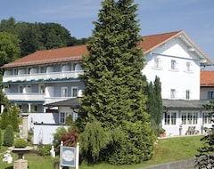 Khách sạn Hotel zur Sonne (Rimsting, Đức)