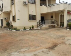 Hotelli Royal Greens Guest House (Ibara Orile, Nigeria)