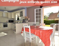 Toàn bộ căn nhà/căn hộ Maison Familiale A La Campagne Avec Tres Grand Jardin - Menage Renforce (Sainte-Marguerite-d'Elle, Pháp)
