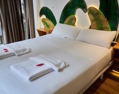 Hotel Pension Aliciazzz Bed And Breakfast Bilbao (Bilbao, Spain)