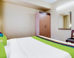 Hotel Treebo Trend Petals Suites (Kochi, India)