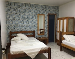 Khách sạn Fama (Bicas, Brazil)