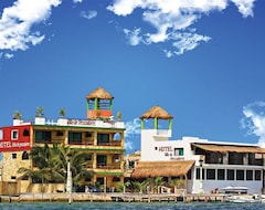 Hotel Villa de Pescadores (Río Lagartos, Mexico)