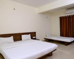 Hotel Galaxy Park (Indore, India)