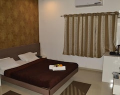 Hotelli Saheb (Panvel, Intia)