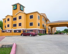 Otel Baymont By Wyndham Houston Brookhollow (Houston, ABD)