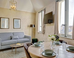 Căn hộ có phục vụ Apartments Du Louvre St Honore (Paris, Pháp)