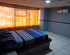 Khách sạn HRB (Guayaquil, Ecuador)