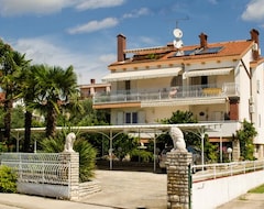 Pansion Guest House Adria (Sveti Filip i Jakov, Hrvatska)