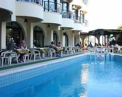 Hotelli Hotel Grand Özcelik (Kusadasi, Turkki)