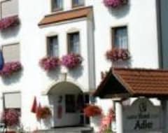 Khách sạn Hotel Adler (Westhausen, Đức)