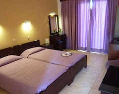 Hotel Oasis (Corfu Ciudade, Grecia)