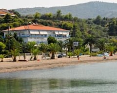 Khách sạn Elena (Livanates, Hy Lạp)
