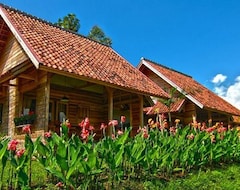 Hotel Kebun Mawar Situhapa (Garut, Indonesia)