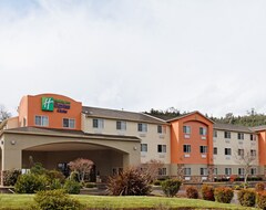 Khách sạn Creekside Hotel & Suites (Canyonville, Hoa Kỳ)
