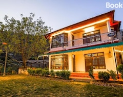 Hele huset/lejligheden Dawn N Dusk 3Bhk Villa With Lawn, Sun Deck, Bbq & Valley View (Chail, Indien)