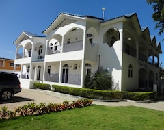 Khách sạn Hotel Villa Capri (Boca Chica, Cộng hòa Dominica)