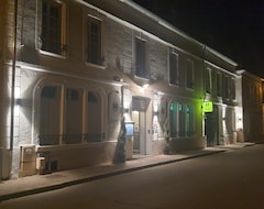 Hotel Hôtel de l'Est - Logis (Saint-Florentin, France)
