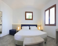Serviced apartment Blue Bay (Cefalu, Italy)