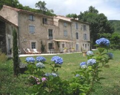 Oda ve Kahvaltı Nabat le Haut, chambre et table d'hotes (Saint-Pons de Thomières, Fransa)