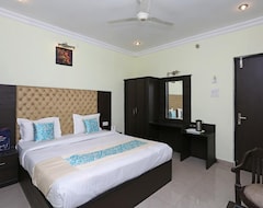 Hotelli OYO 8909 Hotel Grand (Haridwar, Intia)