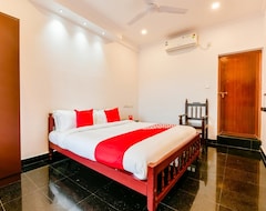 Hotel OYO 23106 Vattekad Tourist Home (Kochi, India)